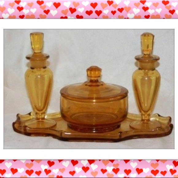 Paden City Elegant Glass Amber Vanity Set (Tray, Powder Box & 2  Perfumes) - Picture 1 of 7